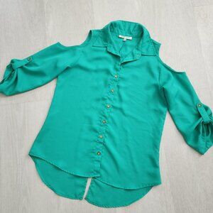 Green Shirt Cold Shoulder 3/4 Sleeve